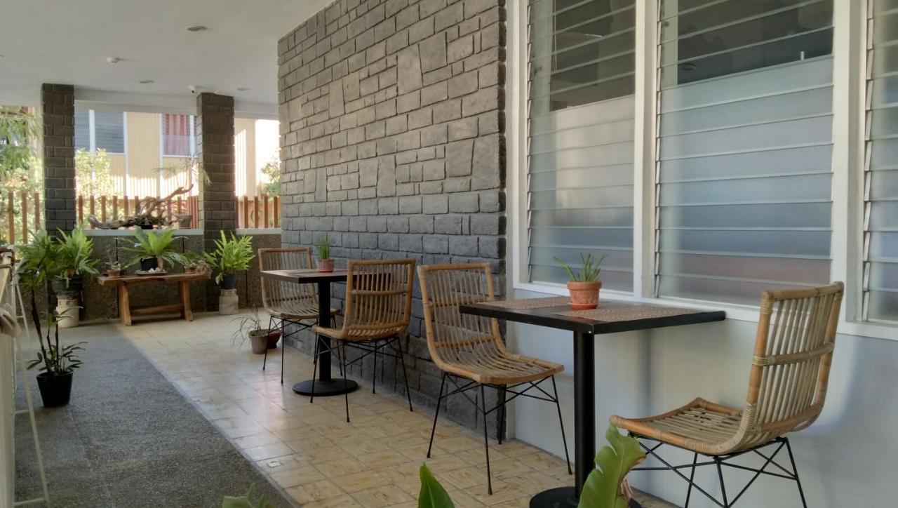 Sarita Bed And Breakfast Laoag Exterior foto