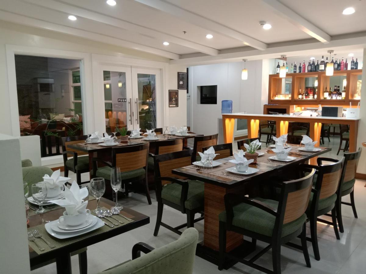 Sarita Bed And Breakfast Laoag Exterior foto