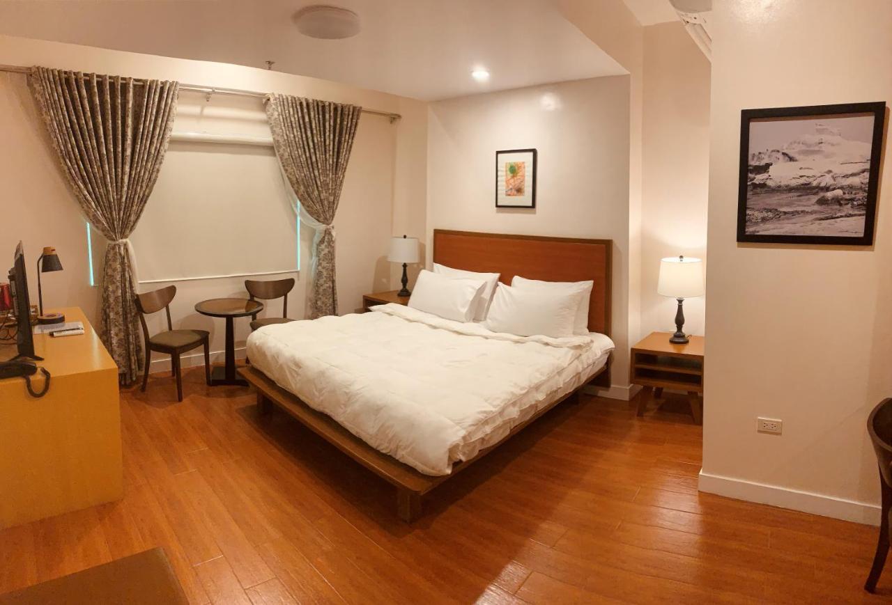 Sarita Bed And Breakfast Laoag Exterior foto
