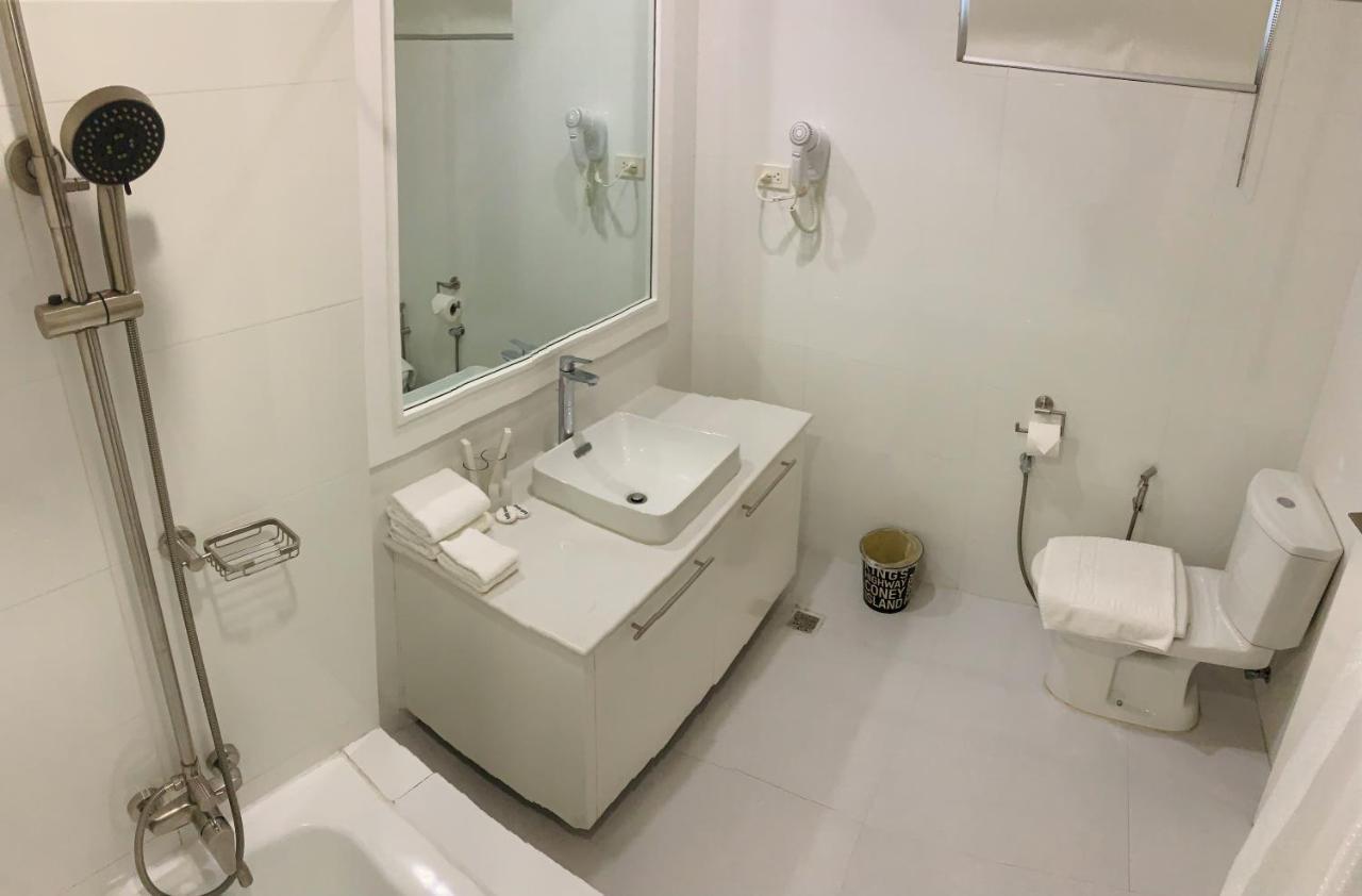 Sarita Bed And Breakfast Laoag Exterior foto