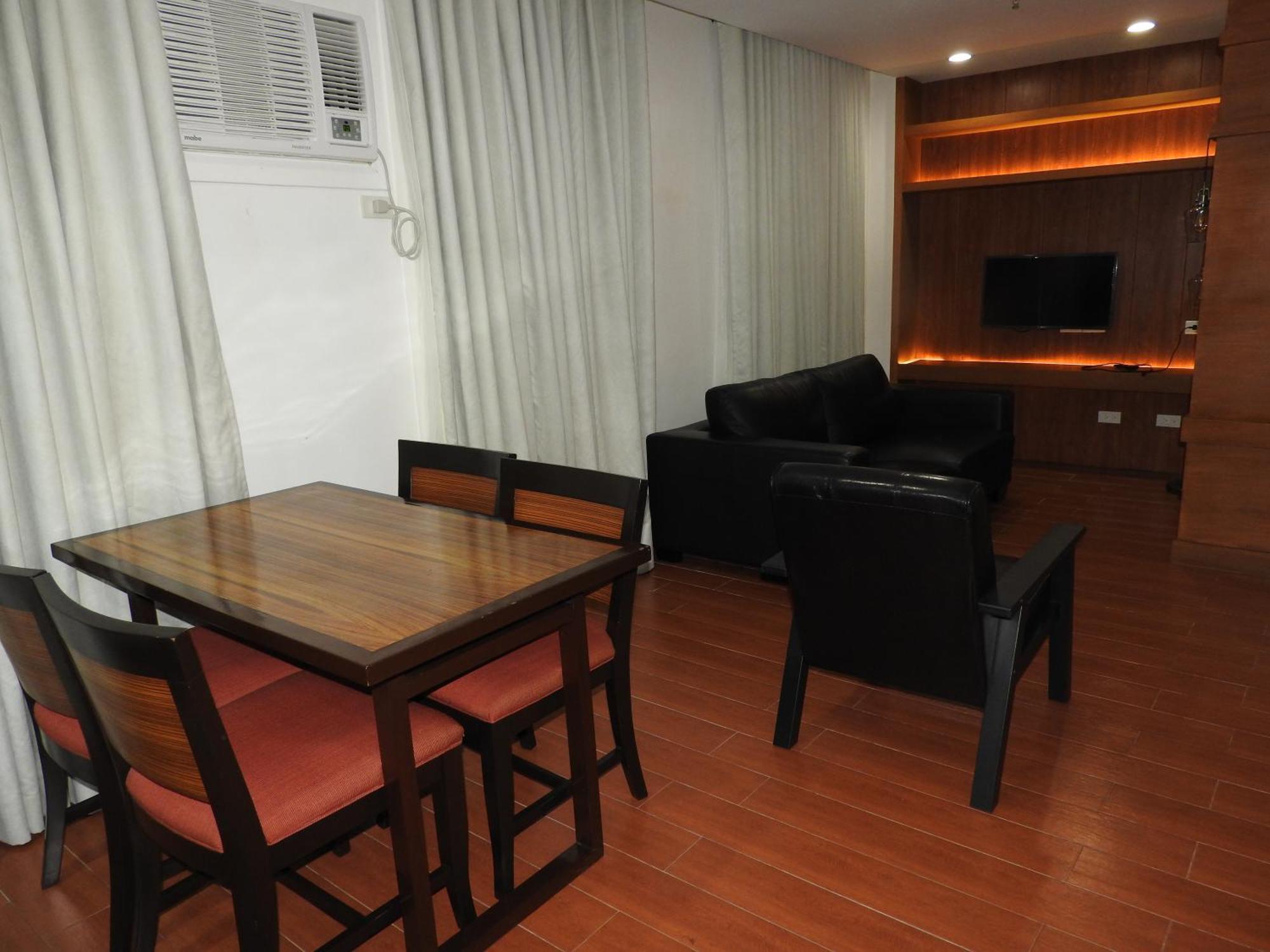 Sarita Bed And Breakfast Laoag Exterior foto
